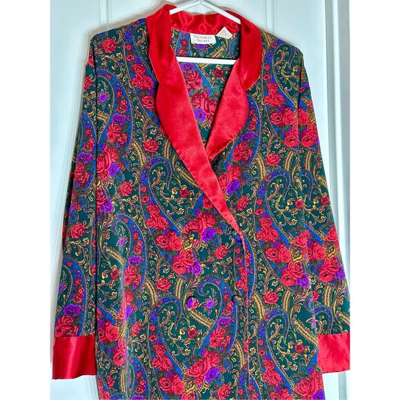 Victoria’s Secret size S vintage gold label robe/ smoking jacket - Picture 4 of 11